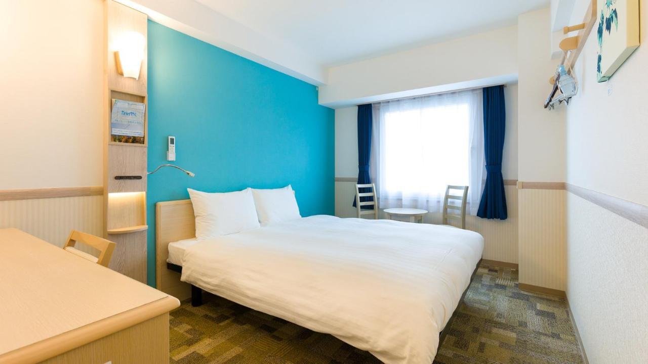 Toyoko Inn Saitama Misato Ekimae Exterior foto